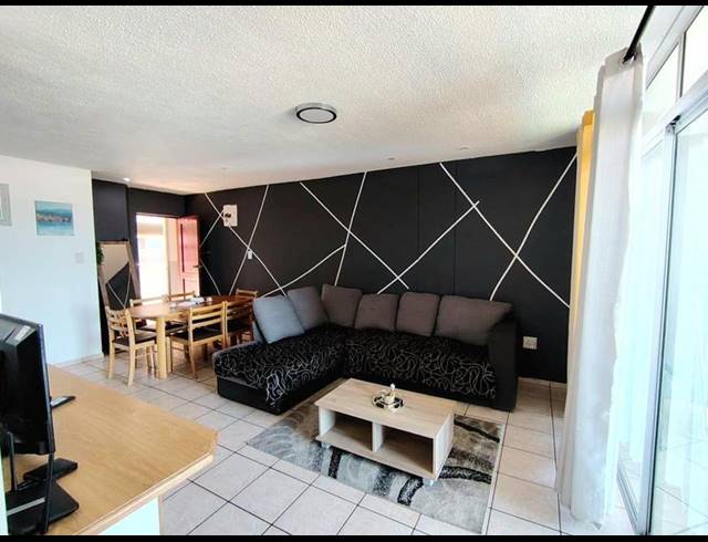 3 BEDROOM APARTMENT FOR SALE IN MARGATE BEACH